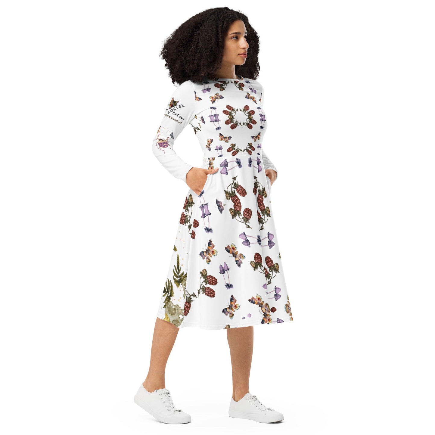 Berries All - Over Print Long Sleeve midi Dress - My Social Cat Bonafide Boutique LLCBerries All - Over Print Long Sleeve midi DressDressMy Social Cat Bonafide Boutique LLC2XSallbeetle